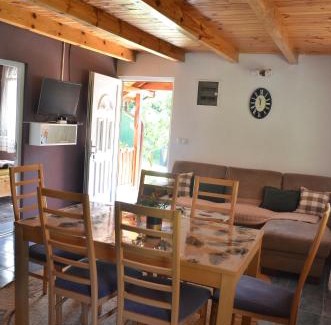 Bajina Basta Apartment | Negde na Drini 2