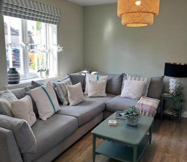 Filey House | Neptune House The Bay Filey Home Sweet Holiday Homes with car ev point