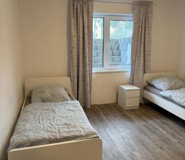 Taucha Apartment | Neu und Günstig! Hochwertige Ferien- und Monteurswohnung bei Leipzig Nähe A14