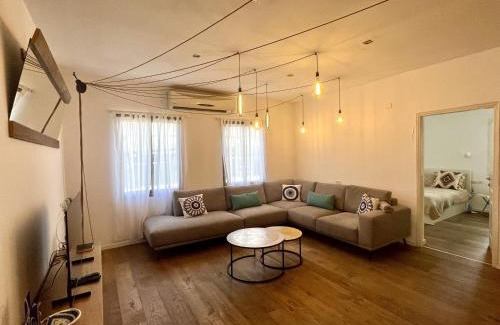 Neve Tzedek Apartment | Neve Tsedek Rooftop