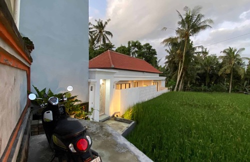 Melayang Villa | New 2 BR Private Villa near Ubud – Ricefield View & Pool
