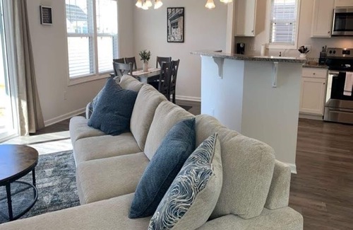 Pendleton House | New 3 Bdr Home - Clemson/Pendleton - Close to Everything