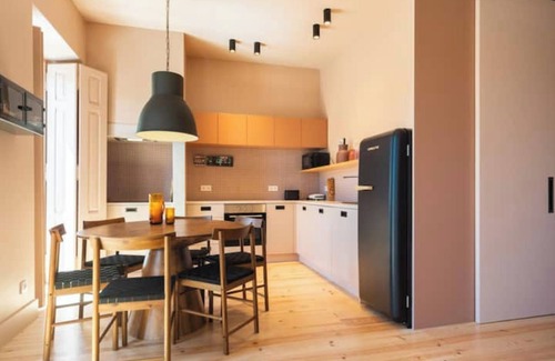 Colares House | New 4-bedroom apartment with sea view 400m from the beach
