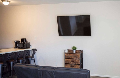 Sierra Vista House | NEW! And CLEAN Apartment Near Ft. Huachucah! (223)