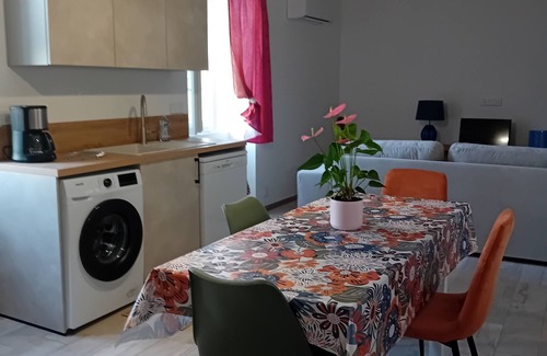 Lectoure Apartment | New apartment at the foot of the Lectoure ramparts