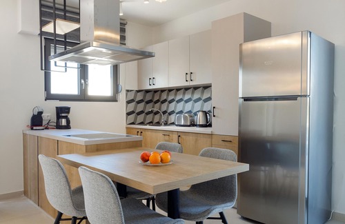 Rethymno Apartment | New apartment with private pool, close to the beach and the town of Rethymno.