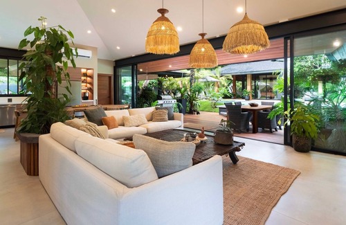 Santa Barbara Villa | NEW Balinese Inspired Luxury Villa