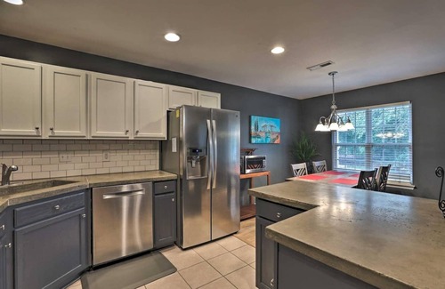 Charleston House | NEW! Beautiful Charleston Townhome with Pool Access & Covered Patio!
