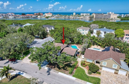 Seminole House | New Beautiful Seminole Pool Home