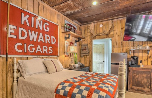 Chickamauga Apartment | NEW! 'Bella Vista Barn' w/ Game Room & Fire Pit!