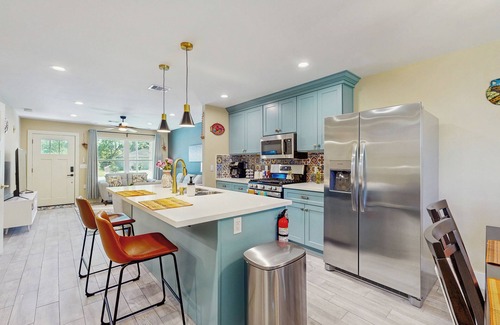 Southeast Houston House | New Built House with Style.B.