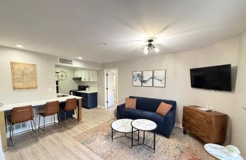 Garden Hills Apartment | NEW Central Buckhead Apt Atlanta Gem