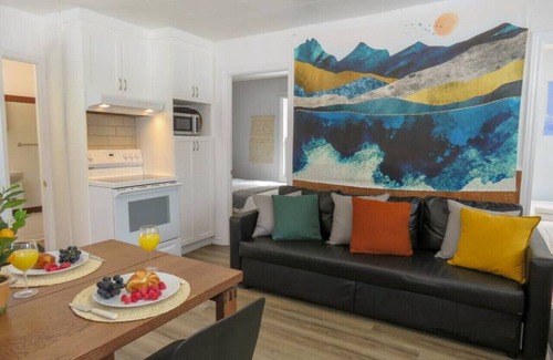 Saint-Tite-des-Caps Ski Chalet | New! Chalet with spa in the forest- Nature awaits!