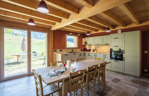 Montagnole Ski Chalet | New chalet for 8 people