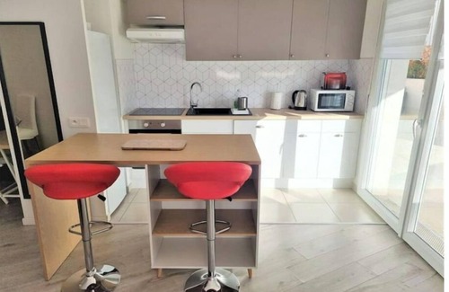 Romainville Apartment | New condo, Quiet, Bright, Terrace, Free Parking