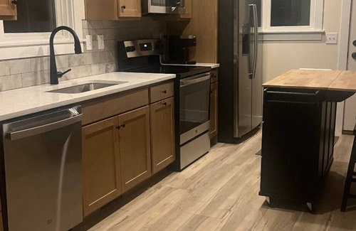 Arlington House | New, cottage with Mountain views 1-bedroom with WiFi and AC in Sunderland