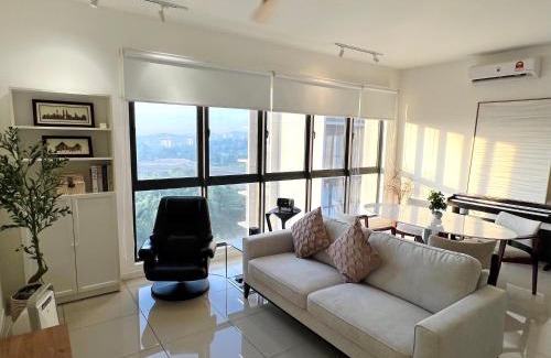Putrajaya House | NEW Designer Condo - Panoramic Forest View - Steps To IOI City Mall - Your Best Urban Retreat