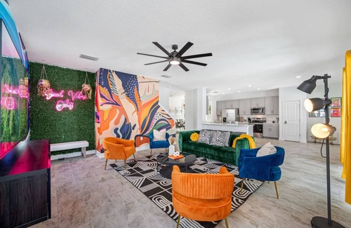 Tampa House | NEW-Disco Villa Getaway w/Pool Spa &More|Sleeps 19