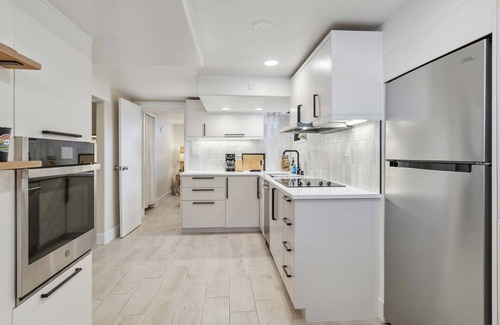 Veterans Park Condo | NEW! Euro-Chic Urban Getaway | Light & Bright Space w/Modern Kitchen & Bathroom | Walk to Downtown!