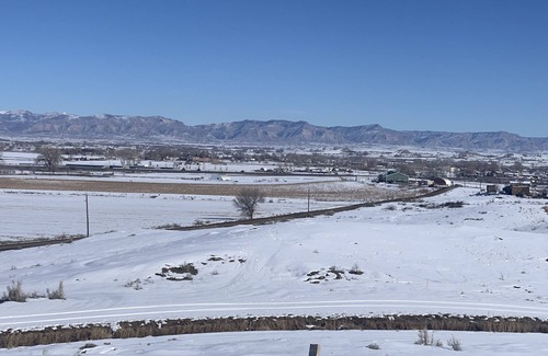 Loma Apartment | New Family and Pet friendly Apartment in the Heart of Western Colorado Country