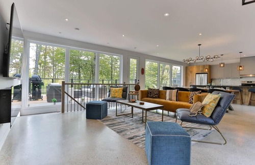 La Conception Ski Chalet | New Family Cottage Tremblant-4 Bdrs w/Hot Tub