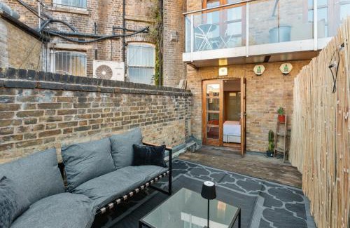 Fulham Broadway Apartment | NEW! Fulham 1-bed Apartment with Patio
