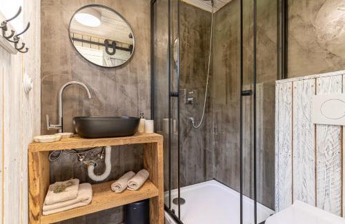 Vichova nad Jizerou House | New glamping house in Giant Mountains