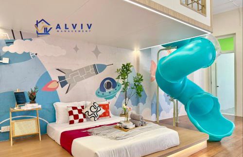 Kampung Jawa House | NEW! I 2BR I Playground Kids Friendly I 5-11pax I 10min walk Jonker I BY Alviv