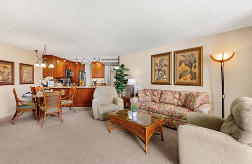 Honokowai Condo | New Listing! Cozy condo with partial ocean views!
