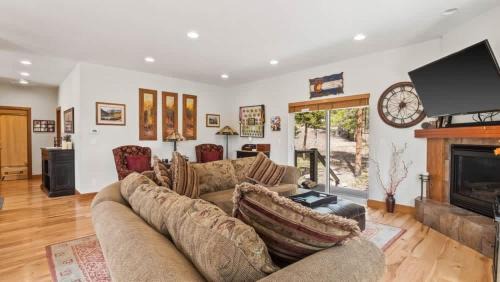 Leadville North House | New Listing - Doc's Place - Beautiful Hot Tub Views