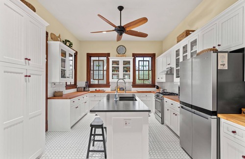 San Jacinto House | New Listing! Gorgeous Historic Home with Refreshing Heated Pool!