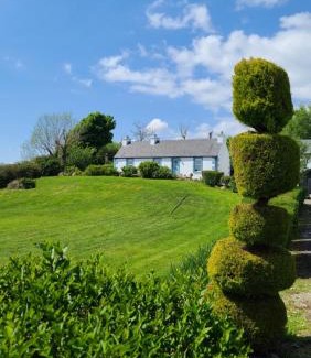Bruckless House | New Listing - Ladybird Cottage - Donegal - Wild Atlantic Way