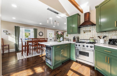 Hollywood House | New Listing - Pet-friendly Home, Premium Amenities, Gated with yard, EV Charger