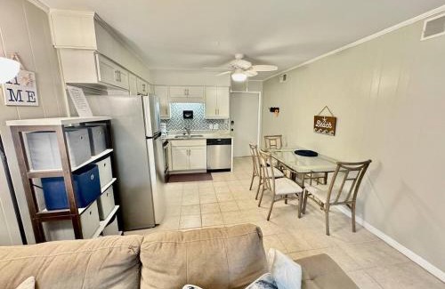 North Forest Beach Apartment | New Listing Sands Villa Steps to the Beach Flip-Flop Getaways