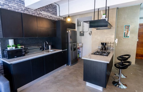 Downtown Santo Domingo Apartment | New Loft NYC style, King Bed, High Speed Wifi,