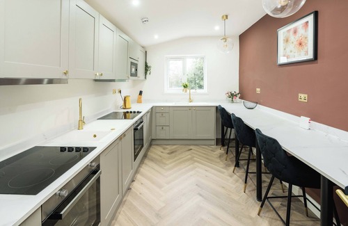Thamesfield Apartment | New London Studio 1