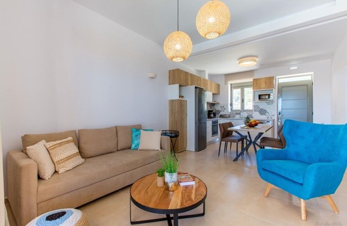 Gerani Villa | NEW Lux Villa ★ Prive Infinity pool ★ Jacuzzi ★ SeaView