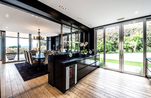 Guerrevieille Villa | New luxury villa, sea view and St Tropez, beaches on foot