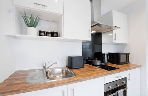 Salford Apartment | New! Media City 1BR Free WIFI