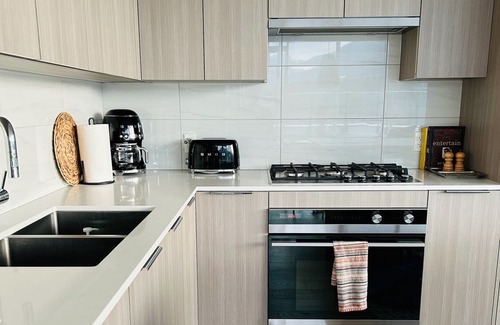 District of North Vancouver Condo | New Penthouse - 3 Bedrooms with spectacular views .