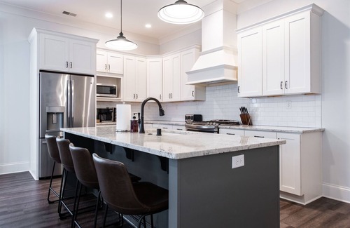 Prospect House | NEW Pet Friendly, WiFi, Bourbon Trail, Downtown Local Dining, Fully Loaded