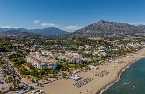 Puerto Banus Apartment | New Renovated Front Line Beach Playa Rocio Puerto Banus