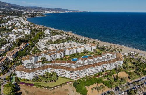 Puerto Banus Apartment | New Renovated Front Line Beach Playa Rocio Puerto Banus