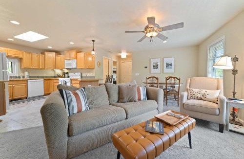 Bellaire House | New Riverfront BYO Boat Game Room