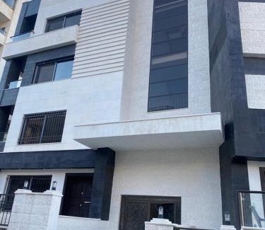 Al Jubeiha Apartment | New Rooftop 3 bedroom furnished apartment- Super deluxe
