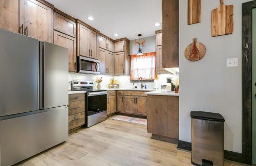 San Angelo House | New Rustic Retreat 2 BR 2 and a half BA