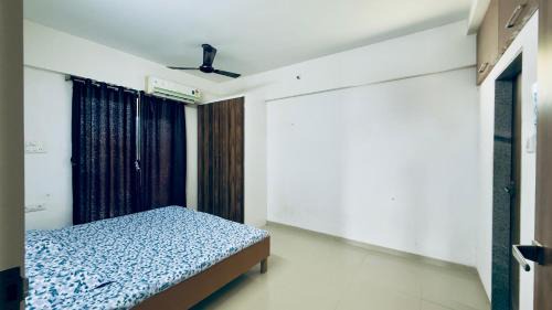 Tirupati Apartment | New Spacious 2BHK apartments in Tirupati Near Railway Station with fully equipped kitchen, AC bedrooms, Washing Machine, 24 hours water, caretaker service, and ample space for car parking & ideal for families and pilgrims