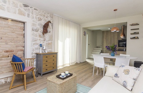 Tucepi House | NEW! Stone house with pool, beautiful sea-view terrace with two bedrooms