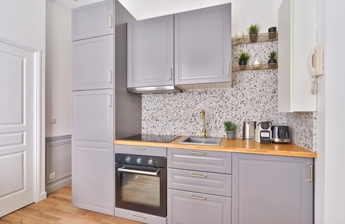 Saint-Lambert Apartment | NEW ! Stunning 2BR Apt in the Heart of Paris 15