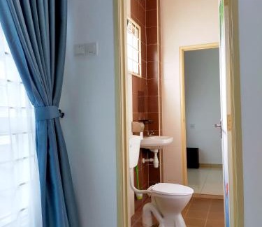 Semabok House | NEW Stylish 18Pax 4BR House Semabok 5mins to Town